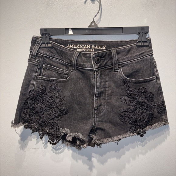 American Eagle Shorts Black Super Stretch Lace Distressed Boho Festival Sz4 - Picture 1 of 9